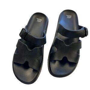 Wild Fable Black Slip On Water Shoes Size 9